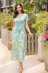Bedrucktes Cross-Kleid mit V-Ausschnitt